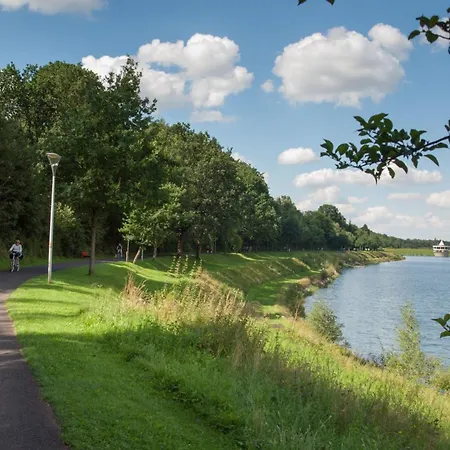 Hoppenhof 1 * 바트아롤젠